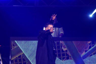 Baba Yankee ve Don Omar 7 Ağustos 2016 'da Orlando Florida' daki Amway Center 'da konser verdiler..  