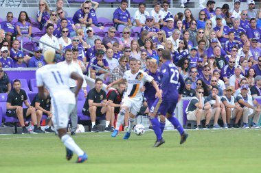 Orlando City 15 Nisan 2017 'de Florida, Orlando' daki Citrus Bowl 'da Los Angeles Galaksisine ev sahipliği yaptı..  