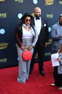 24 Mart 2018 Cumartesi günü Las Vegas 'taki Orleans Resort' ta düzenlenen 33. Yıldız Ödülleri Kırmızı Halı sırasında ünlüler. 