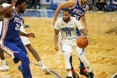 Orlando Magic 13 Ekim 2019 'da Florida, Orlando' daki Amway Center 'da Philadelphia 76ers' a ev sahipliği yaptı..  