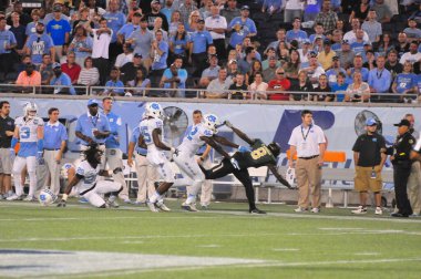 Kuzey Carolina 29 Aralık 2015 tarihinde Orlando Florida 'daki Kamp Dünya Stadyumu' nda oynanan Russell Atletizm Kupası 'nda Baylor ile karşılaşacak..