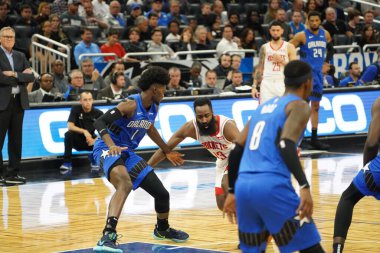 Orlando Magic, 13 Aralık 2019 Cuma günü Orlando, Florida 'daki Amway Center' da Houston Rockets 'a ev sahipliği yapıyor.