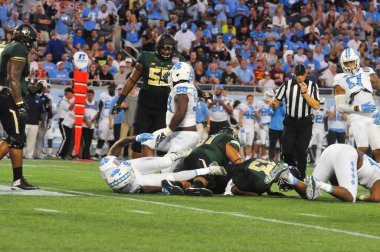 Kuzey Carolina 29 Aralık 2015 tarihinde Orlando Florida 'daki Kamp Dünya Stadyumu' nda oynanan Russell Atletizm Kupası 'nda Baylor ile karşılaşacak.. 