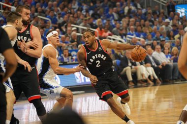 Orlando Magic 21 Nisan 2019 tarihinde Orlando Florida 'daki Amway Arena' da düzenlenen NBA Playoff 1 'de Toronto Rapçileri' ne ev sahipliği yapıyor..