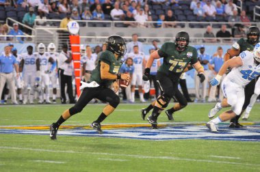 Kuzey Carolina 29 Aralık 2015 tarihinde Orlando Florida 'daki Kamp Dünya Stadyumu' nda oynanan Russell Atletizm Kupası 'nda Baylor ile karşılaşacak.. 