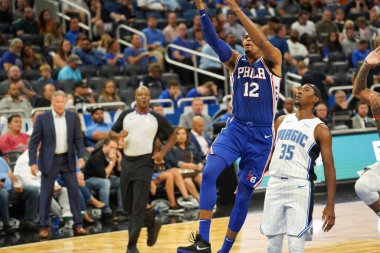 Orlando Magic 13 Ekim 2019 'da Florida, Orlando' daki Amway Center 'da Philadelphia 76ers' a ev sahipliği yaptı..