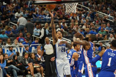 Orlando Magic 13 Ekim 2019 'da Florida, Orlando' daki Amway Center 'da Philadelphia 76ers' a ev sahipliği yaptı..  
