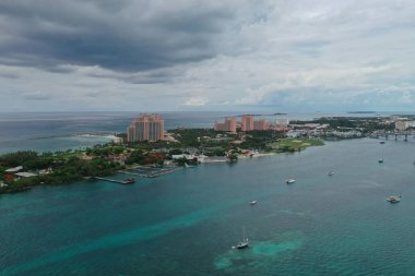 Atlantis Koyu, Bahamalar 'daki en ünlü tatil köyüdür.
