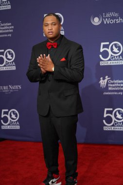 15 Ekim 2019 'da Nashville, Tennessee' deki Linbscome Üniversitesi 'nde verilen 50. GMA Dove Ödülleri sırasında kırmızı halı. 