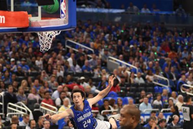 Orlando Magic 17 Ekim 2018 'de Orlando Florida' daki Amway Center 'da Miami Heat' i sunar..