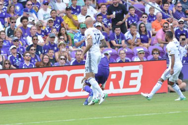 Orlando City 15 Nisan 2017 'de Florida, Orlando' daki Citrus Bowl 'da Los Angeles Galaksisine ev sahipliği yaptı..  
