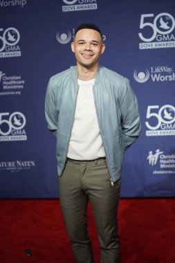 15 Ekim 2019 'da Nashville, Tennessee' deki Linbscome Üniversitesi 'nde verilen 50. GMA Dove Ödülleri sırasında kırmızı halı. 