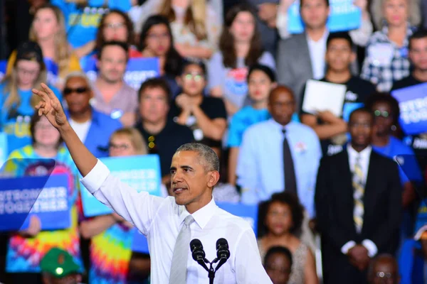 Presidente Barack Obama Organizó Mitin Campaña Para Candidata Presidencial Hillary — Foto de Stock