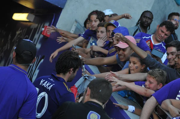 Orlando City 29 Nisan 2017 'de Orlando, Florida' daki Orlando City Stadyumu 'nda Colorado Rapids' e ev sahipliği yaptı.)