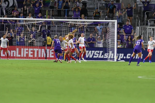 Orland Pride, 25 Ağustos 2018 'de Orlando Florida' daki Exploria Stadyumu 'nda Chicago Red Stars' a ev sahipliği yapıyor..