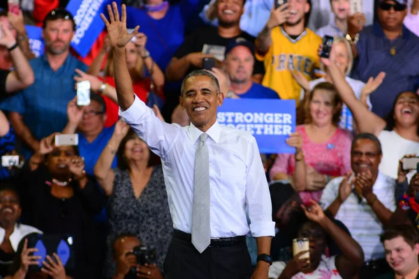 Président Barack Obama Organise Rassemblement Campagne Pour Candidate Présidentielle Hillary — Photo
