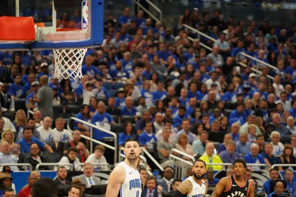 Orlando Magic Gospodarze Toronto Rapters Podczas Pierwszej Rundy Playoff Nba — Zdjęcie stockowe