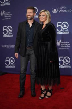 15 Ekim 2019 'da Nashville, Tennessee' deki Linbscome Üniversitesi 'nde verilen 50. GMA Dove Ödülleri sırasında kırmızı halı. 