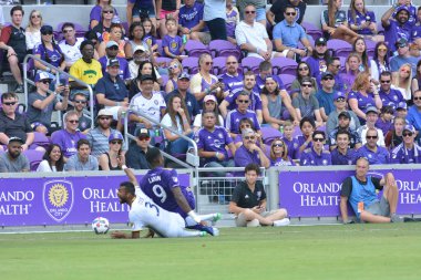 Orlando City 15 Nisan 2017 'de Florida, Orlando' daki Citrus Bowl 'da Los Angeles Galaksisine ev sahipliği yaptı.. 