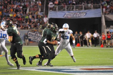 Kuzey Carolina 29 Aralık 2015 tarihinde Orlando Florida 'daki Kamp Dünya Stadyumu' nda oynanan Russell Atletizm Kupası 'nda Baylor ile karşılaşacak.. 