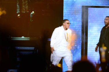 Baba Yankee ve Don Omar 7 Ağustos 2016 'da Orlando Florida' daki Amway Center 'da konser verdiler.. 