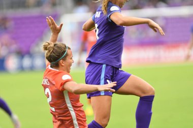 Orlando Pride, 22 Nisan 2018 'de Florida, Orlando' daki Exploria Stadyumu 'nda Houston Dash' e ev sahipliği yaptı..  
