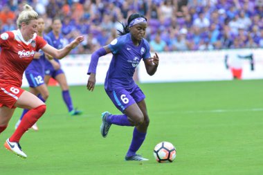 Orlando Pride 22 Nisan 2017 'de Orlando City Stadyumu' nda Washington Spirit 'e ev sahipliği yaptı..  