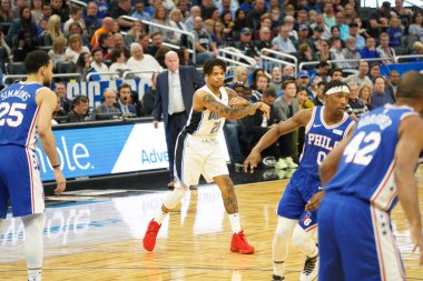 Orlando Magic 27 Aralık 2019 Cuma günü Orlando, Florida 'daki Amway Arena' da Philadelphia 76ers 'a ev sahipliği yapıyor..