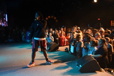 Crossover Kilisesi, 6 Ekim 2018 'de Tampa Florida' daki Crossover Kilisesi 'nde iki yıllık lezzet festivaline ev sahipliği yapıyor..  