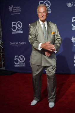 15 Ekim 2019 'da Nashville, Tennessee' deki Linbscome Üniversitesi 'nde verilen 50. GMA Dove Ödülleri sırasında kırmızı halı. 