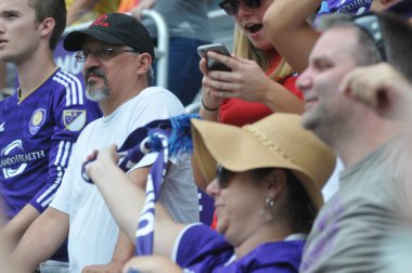 Orlando Pride 22 Nisan 2017 'de Orlando City Stadyumu' nda Washington Spirit 'e ev sahipliği yaptı..  