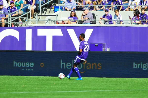 Orlando City SC, 6 Mart 2016 tarihinde Orlando Florida 'daki Citrus Bowl' da Real Salt Lake 'e ev sahipliği yaptı.. 