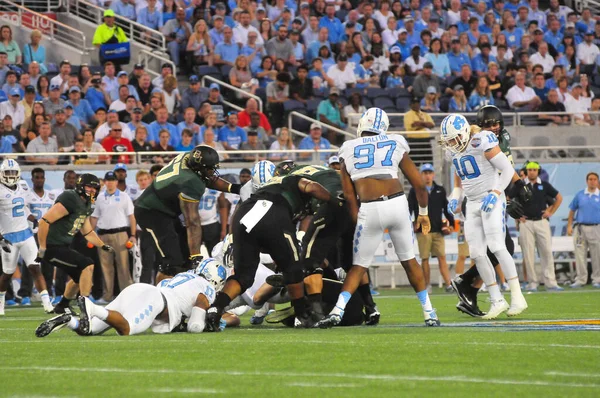 Észak Karolina Szembesül Baylor Russell Athletic Bowl Camping World Stadium — Stock Fotó