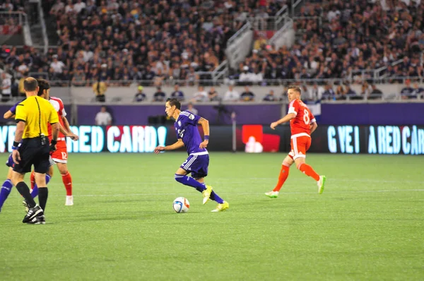 Orlando City SC, 8 Mayıs 2015 'te Florida' daki Kamp Dünyası Stadyumu 'nda Los Angeles Galaksisi' ne ev sahipliği yaptı..