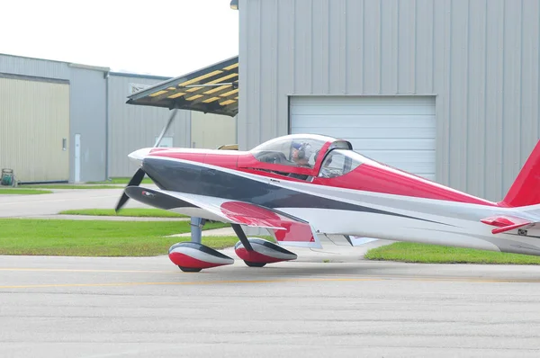 19 Eylül 2015 'te, Bebekler için Kahramanlar Sanford Florida' da bir bağış etkinliğine ev sahipliği yaptı..  