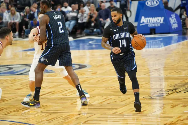 Orlando Magic, Orlando, Florida 'daki sezon açılışında Cleveland Cavaliers' ı Amway Center 'da ağırlıyor..