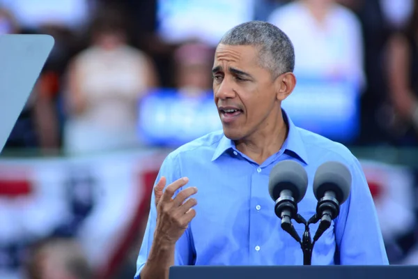 Président Barack Obama Prend Parole Lors Rassemblement Campagne Stade Osceola — Photo