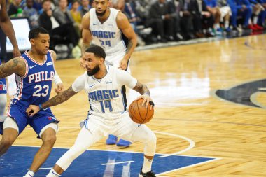 Orlando Magic 27 Aralık 2019 Cuma günü Orlando, Florida 'daki Amway Arena' da Philadelphia 76ers 'a ev sahipliği yapıyor..