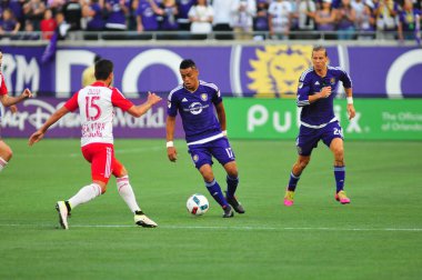 Orlando City SC, 6 Mayıs 2016 'da Orlando Florida' daki Dünya Kampı Stadyumu 'nda New York Red Bulls' a ev sahipliği yaptı.. 