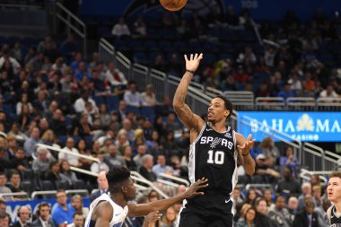 Orlando Magic, 19 Aralık 2018 tarihinde Orlando Florida 'daki Amway Center' da San Antonio Spurs 'a ev sahipliği yapmaktadır.. 