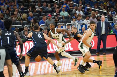 Orlando Magic, Orlando, Florida, ABD 'deki Amway Center' da Milwaukee Bucks 'a ev sahipliği yapıyor. 1 Kasım 2019.  