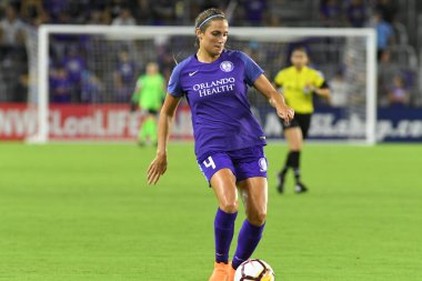 Orlando Pride, 23 Mayıs 2018 'de Orlando Florida' daki Exploria Stadyumu 'nda Kuzey Carolina Cesareti' ne ev sahipliği yapmaktadır..  