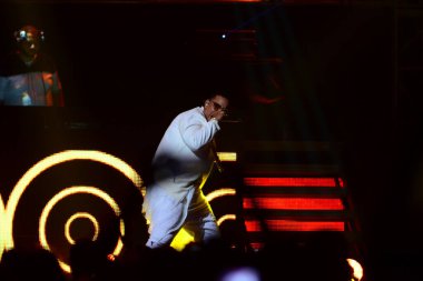 Baba Yankee ve Don Omar 7 Ağustos 2016 'da Orlando Florida' daki Amway Center 'da konser verdiler.. 