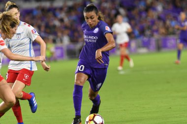 Orland Pride, 25 Ağustos 2018 'de Orlando Florida' daki Exploria Stadyumu 'nda Chicago Red Stars' a ev sahipliği yapıyor..
