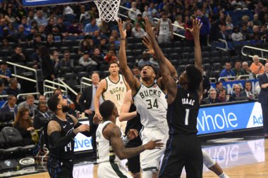 Orlando Magic, 19 Ocak 2019 Cumartesi günü Orlando Florida 'daki Amway Arena' da Milwaukee Doları 'na ev sahipliği yapıyor..