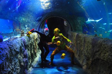 30 Ağustos 2016 'da Orlando Florida' daki güzel Orlando Eye 'daki Cirque du Soleil gösterisi.