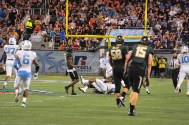 Kuzey Carolina 29 Aralık 2015 tarihinde Orlando Florida 'daki Kamp Dünya Stadyumu' nda oynanan Russell Atletizm Kupası 'nda Baylor ile karşılaşacak..