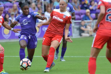 Orlando Pride 22 Nisan 2017 'de Orlando City Stadyumu' nda Washington Spirit 'e ev sahipliği yaptı..  