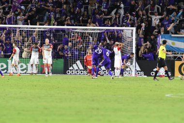 Orlando City SC, 23 Ekim 2016 'da Orlando Florida' daki Camp World Stadyumu 'nda DC United' ı ağırladı..  