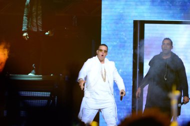 Baba Yankee ve Don Omar 7 Ağustos 2016 'da Orlando Florida' daki Amway Center 'da konser verdiler.. 